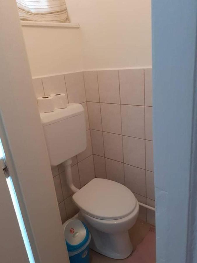 Pihenes A Malomtonal Privat Berlemeny Guest House Tapolca Exterior photo